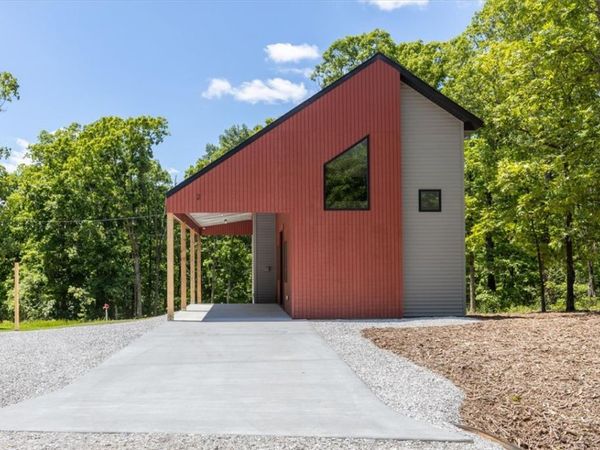 2 Walmer Lane, Bella Vista, AR 72714