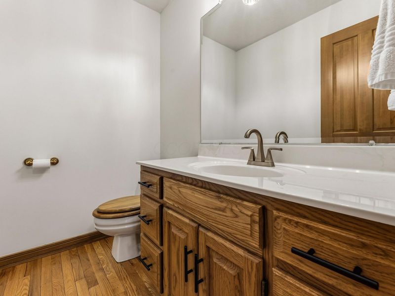 211 Mckenna Creek Drive , Gahanna, OH 43230 Photo 13