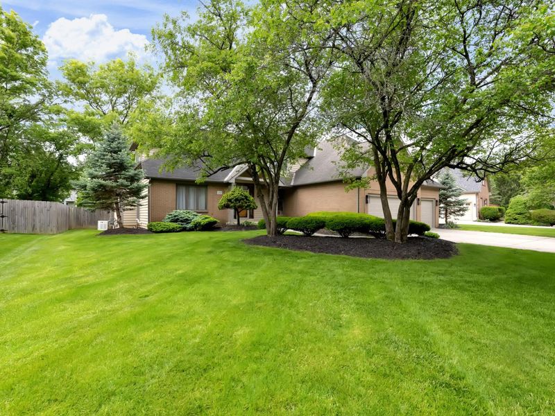 211 Mckenna Creek Drive , Gahanna, OH 43230 Photo 2