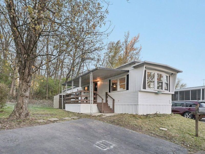 99 HAMPTON LN , Reynoldsburg, OH 43068 Photo 3