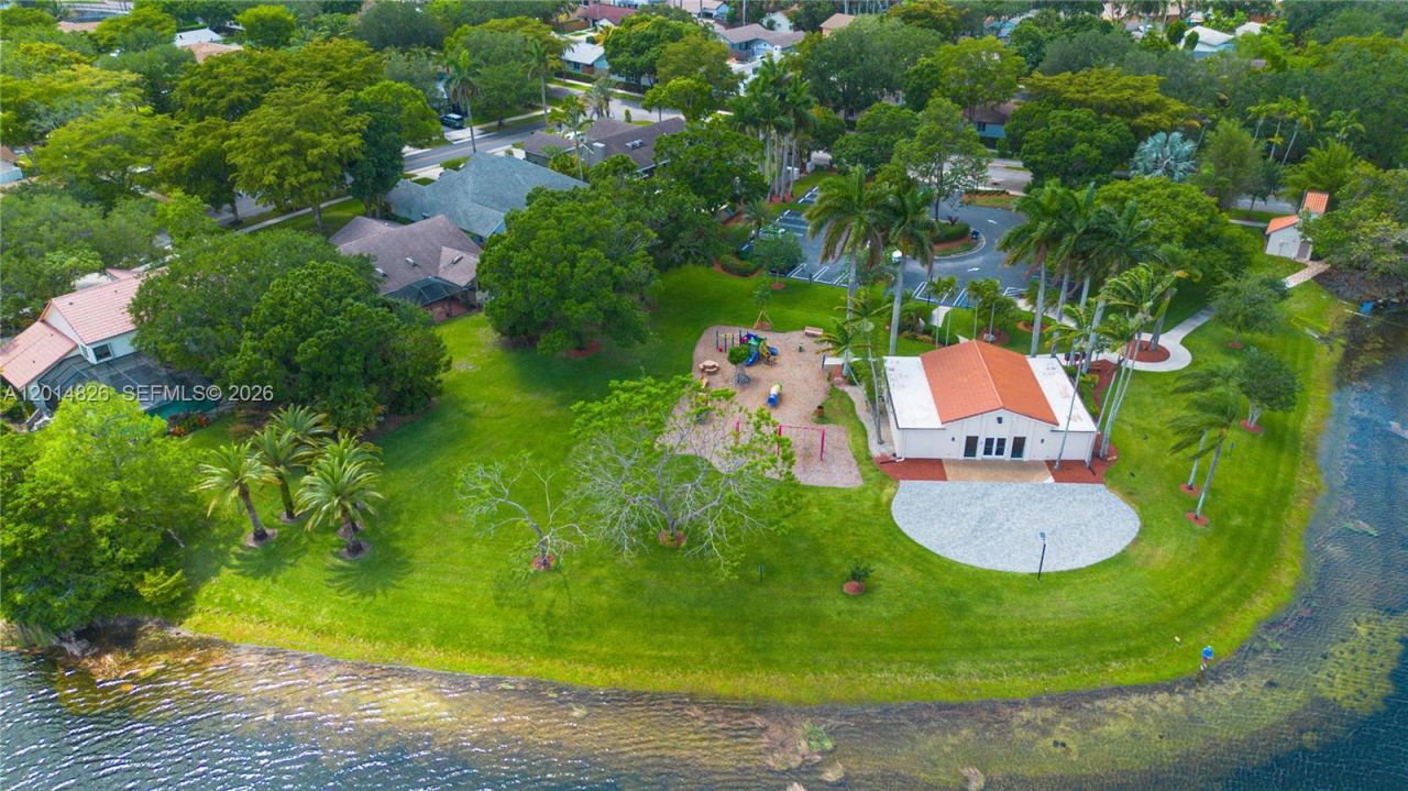 3701 Bridge Rd, Cooper City, FL 33026 Photo