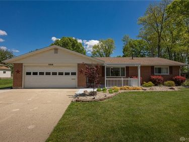 5808 Woodville Drive, Dayton, OH 45414