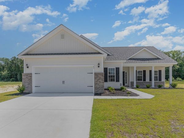 35 Double Pond Dr, Georgetown, SC 29440