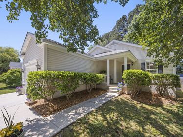 919 Homestead Park Drive, Apex, NC 27502