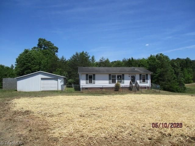 1010 Kayla Ridge Road, Walnut Cove, NC 27052 Main Photo