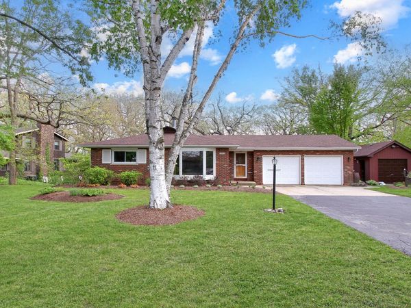 39W609 Lori Lane , Elgin, IL 60124