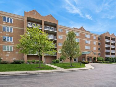 7450 N Waukegan Road , Unit 505, Niles, IL 60714