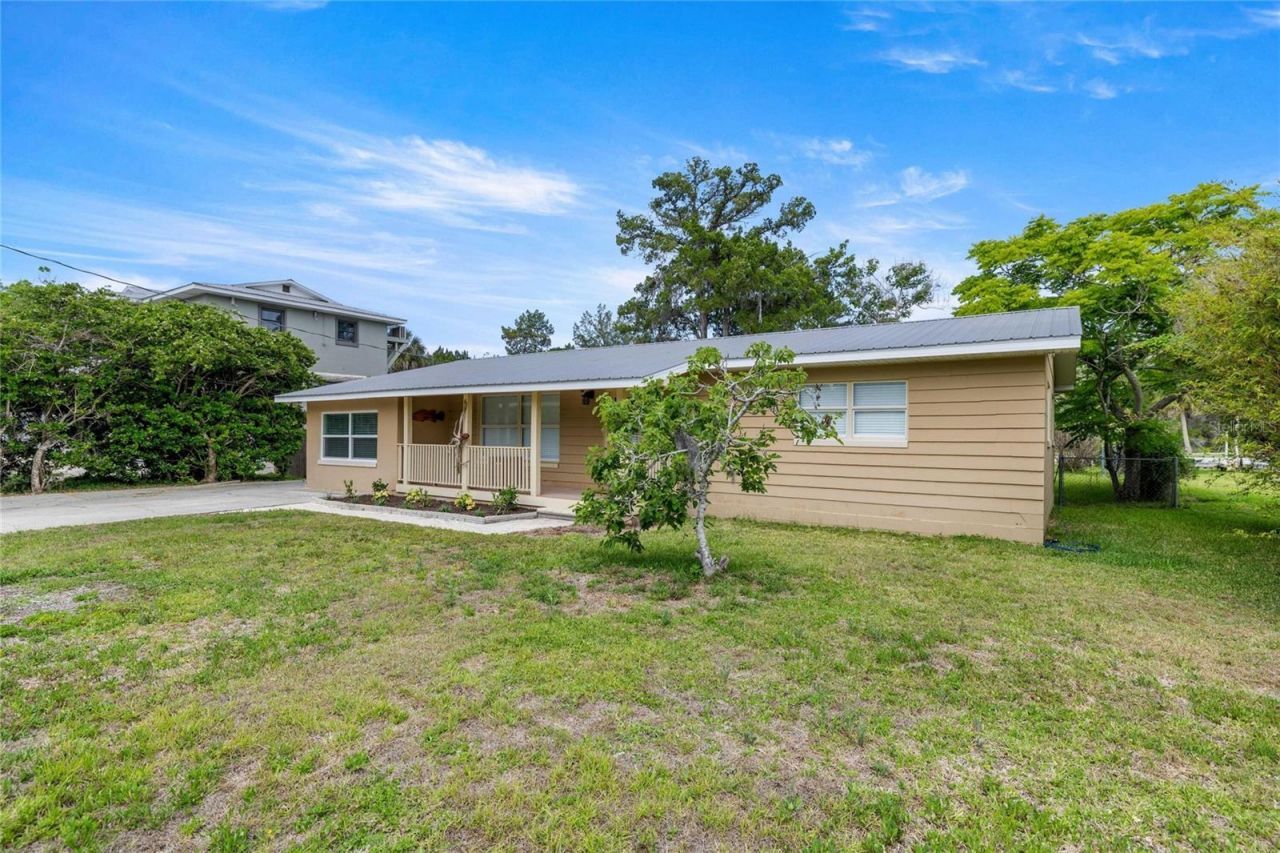 46 Magnolia Avenue , Yankeetown, FL 34498 Photo