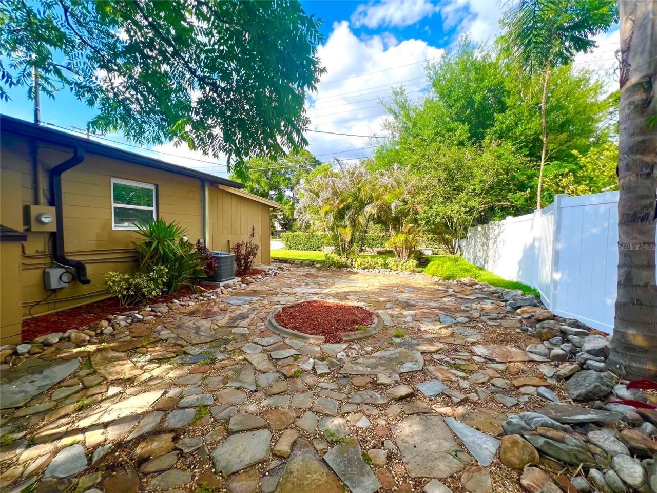 11350 Memorial Highway, Tampa, FL 33635 Photo