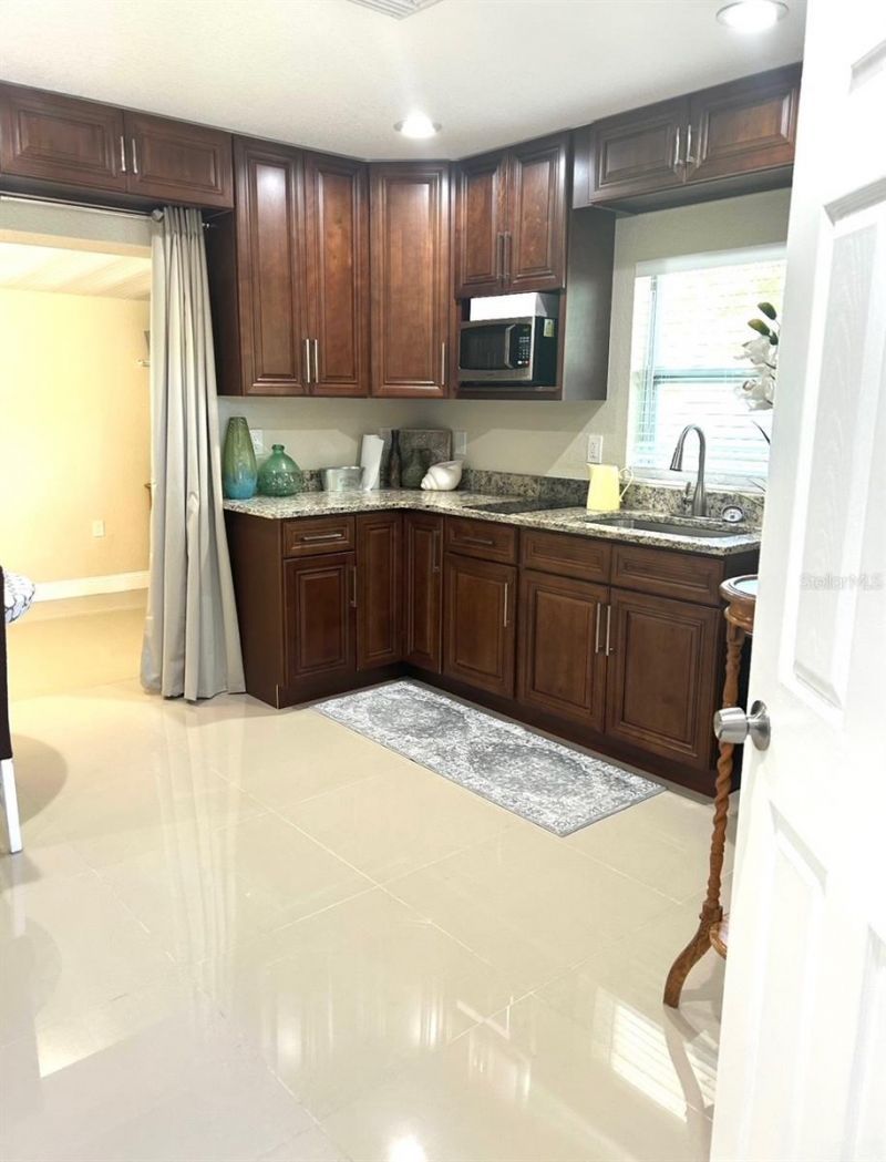 11350 Memorial Highway, Tampa, FL 33635 Photo