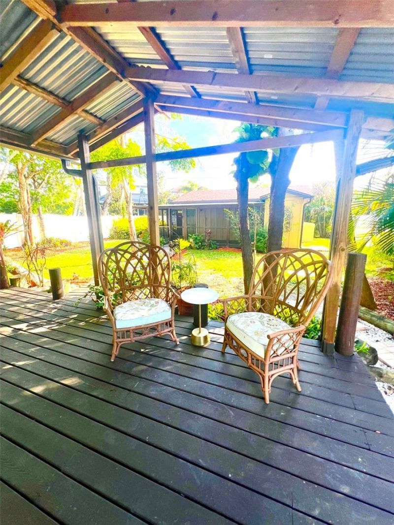 11350 Memorial Highway, Tampa, FL 33635 Photo