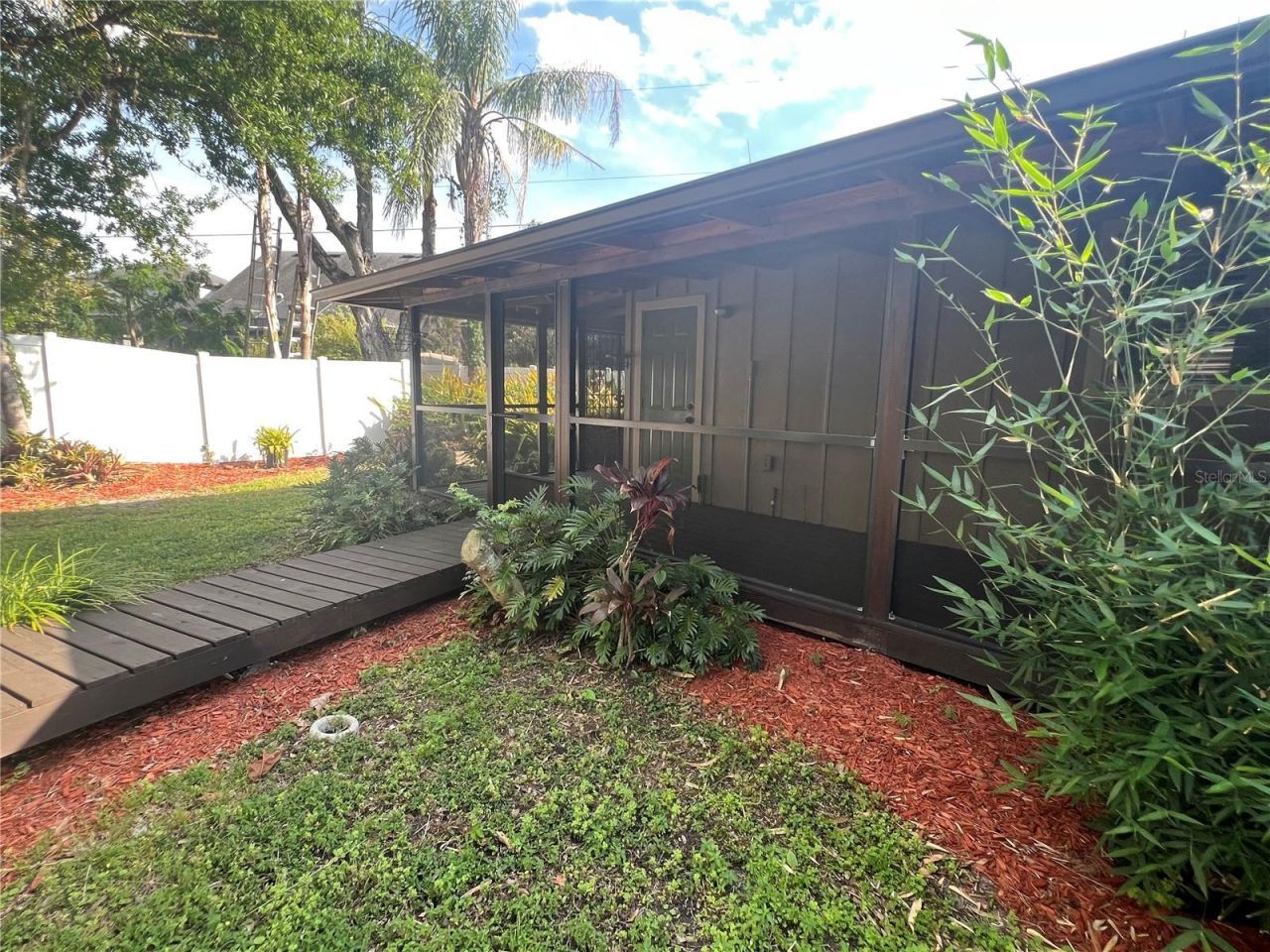 11350 Memorial Highway, Tampa, FL 33635 Photo