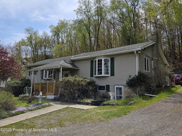 82 River Street, Simpson, PA 18407