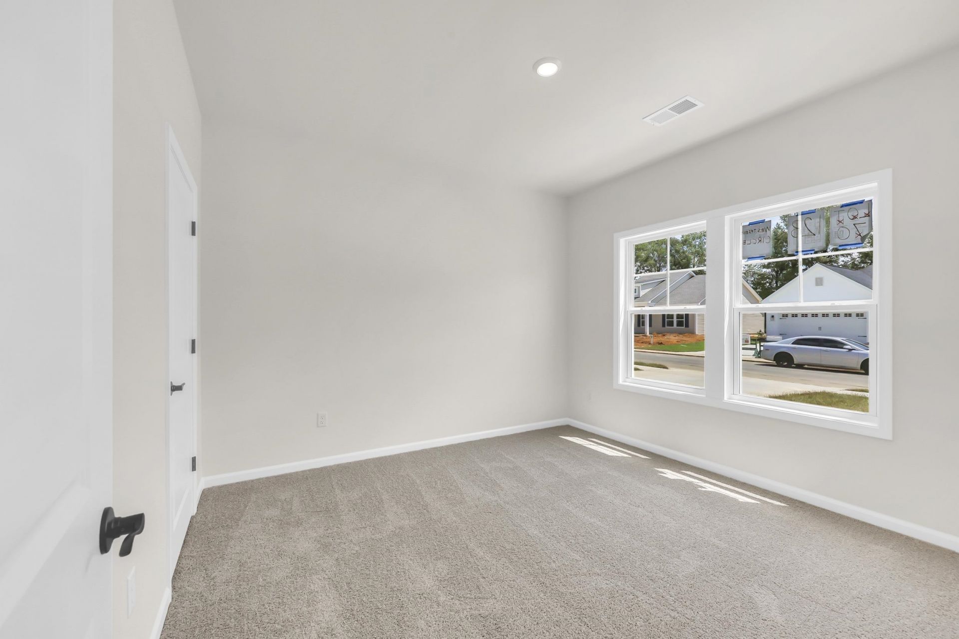173 Westfield Circle Photo 15