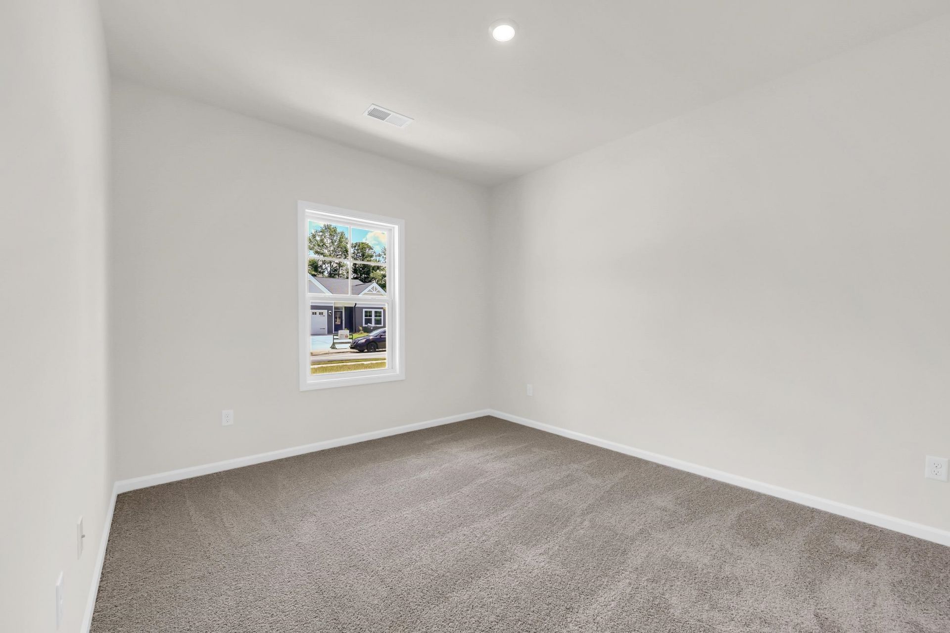 173 Westfield Circle Photo 18