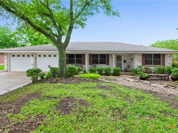 302 E Upshaw Avenue, Temple, TX 76501