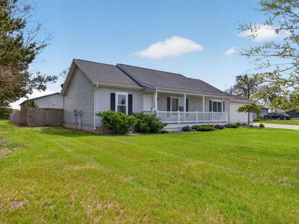 2545 Wolf Lake Road, Grass Lake, MI 49240