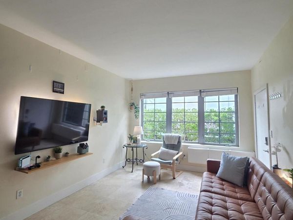 1045 Lenox Avenue, Unit 6, Miami Beach, FL 33139