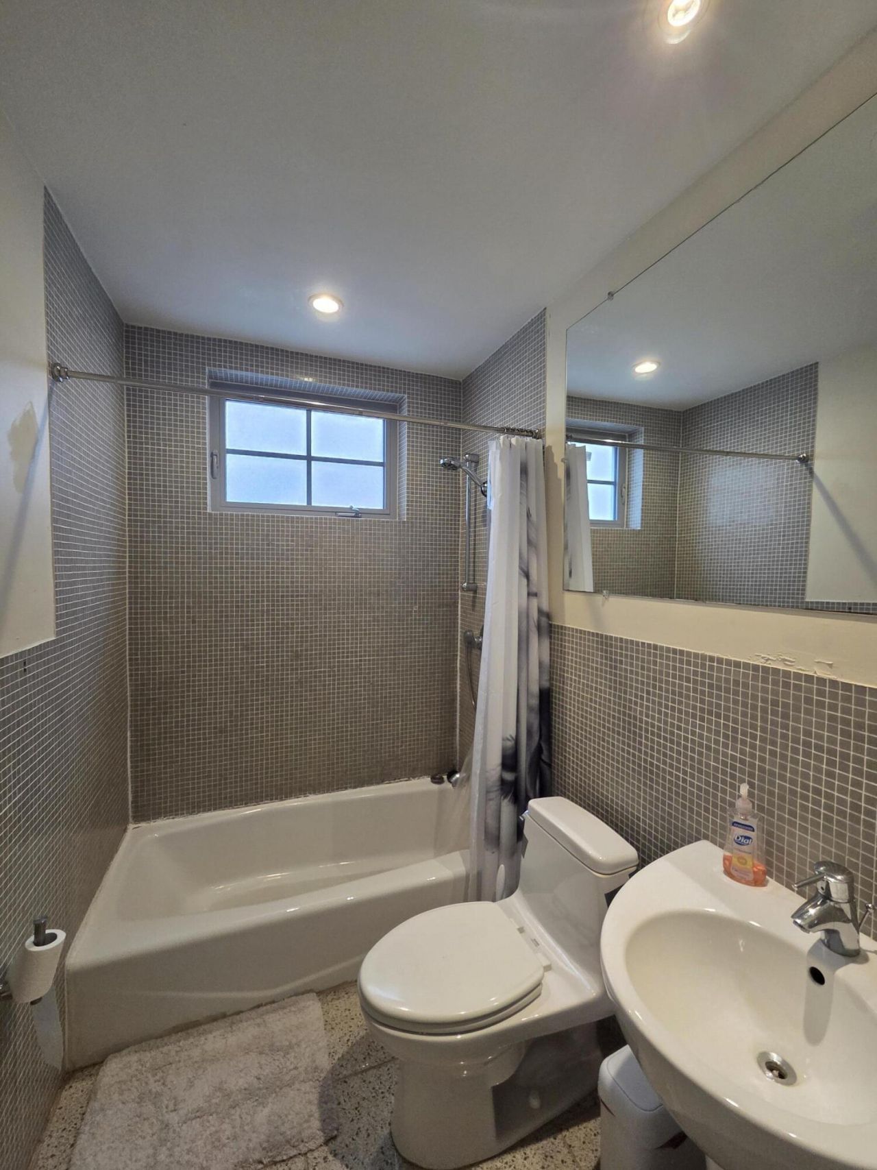 1045 Lenox Avenue, Unit 6, Miami Beach, FL 33139 Photo