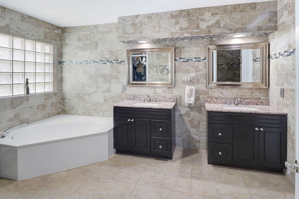 5808 N Plum Bay Parkway, Tamarac, FL 33321 Photo