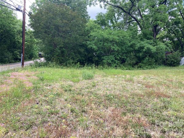 610 S Yadkin Avenue S, Spencer, NC 28159