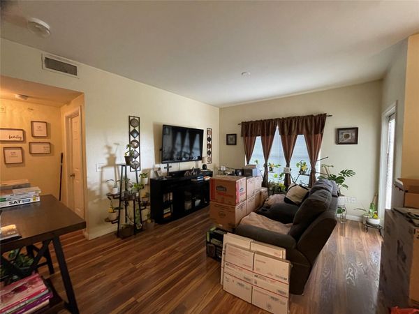 2320 Gracy Farms LN, Unit 1123, Austin, TX 78758
