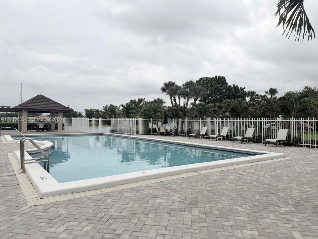 19712 NW 82nd Pl, Hialeah, FL 33015 Photo