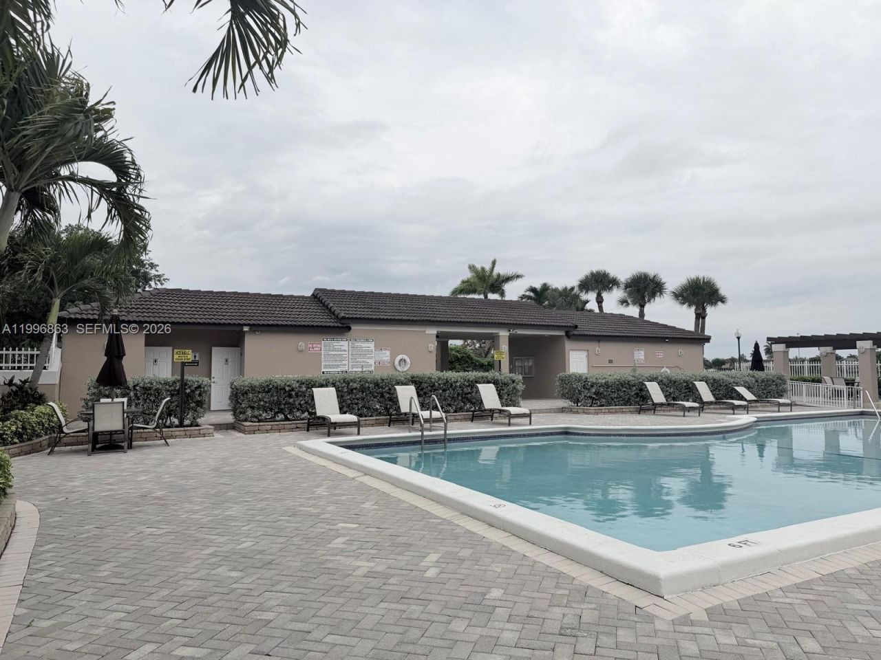 19712 NW 82nd Pl, Hialeah, FL 33015 Photo