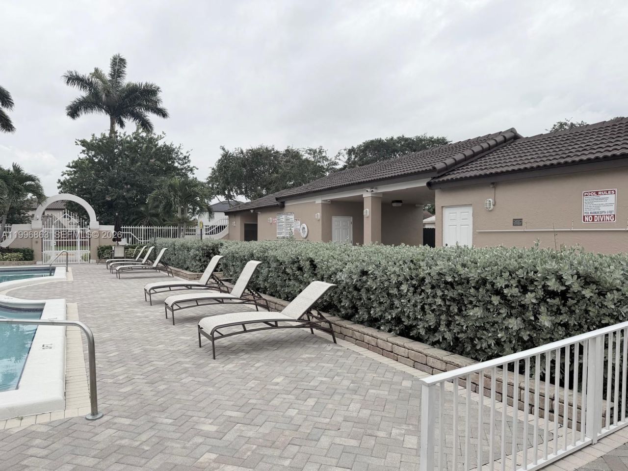 19712 NW 82nd Pl, Hialeah, FL 33015 Photo