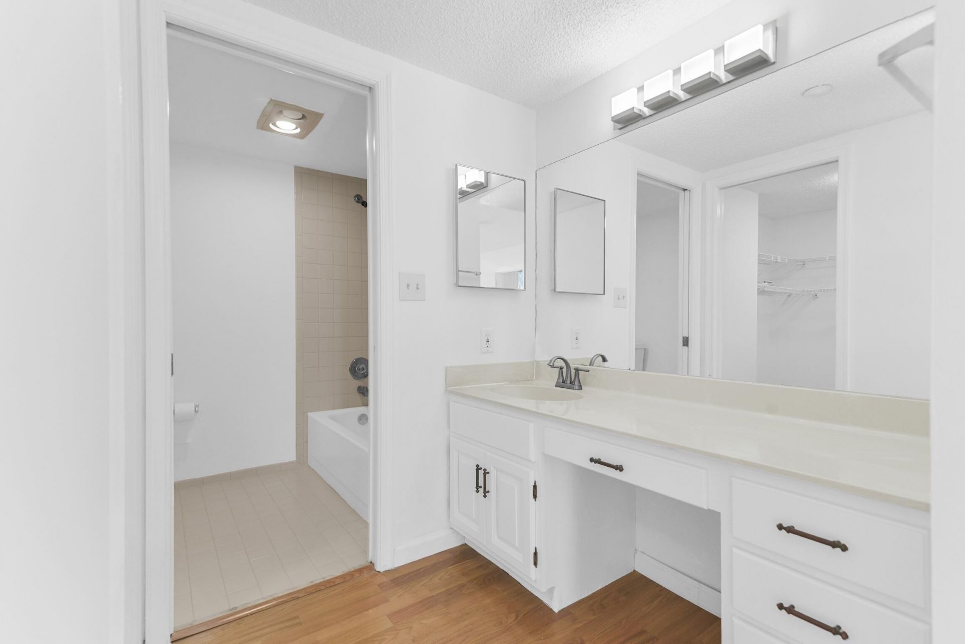 5951 Wellesley Park Drive, Unit 304, Boca Raton, FL 33433 Photo