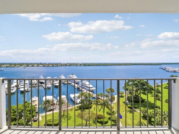 1200 Marine Way, Unit 903, North Palm Beach, FL 33408