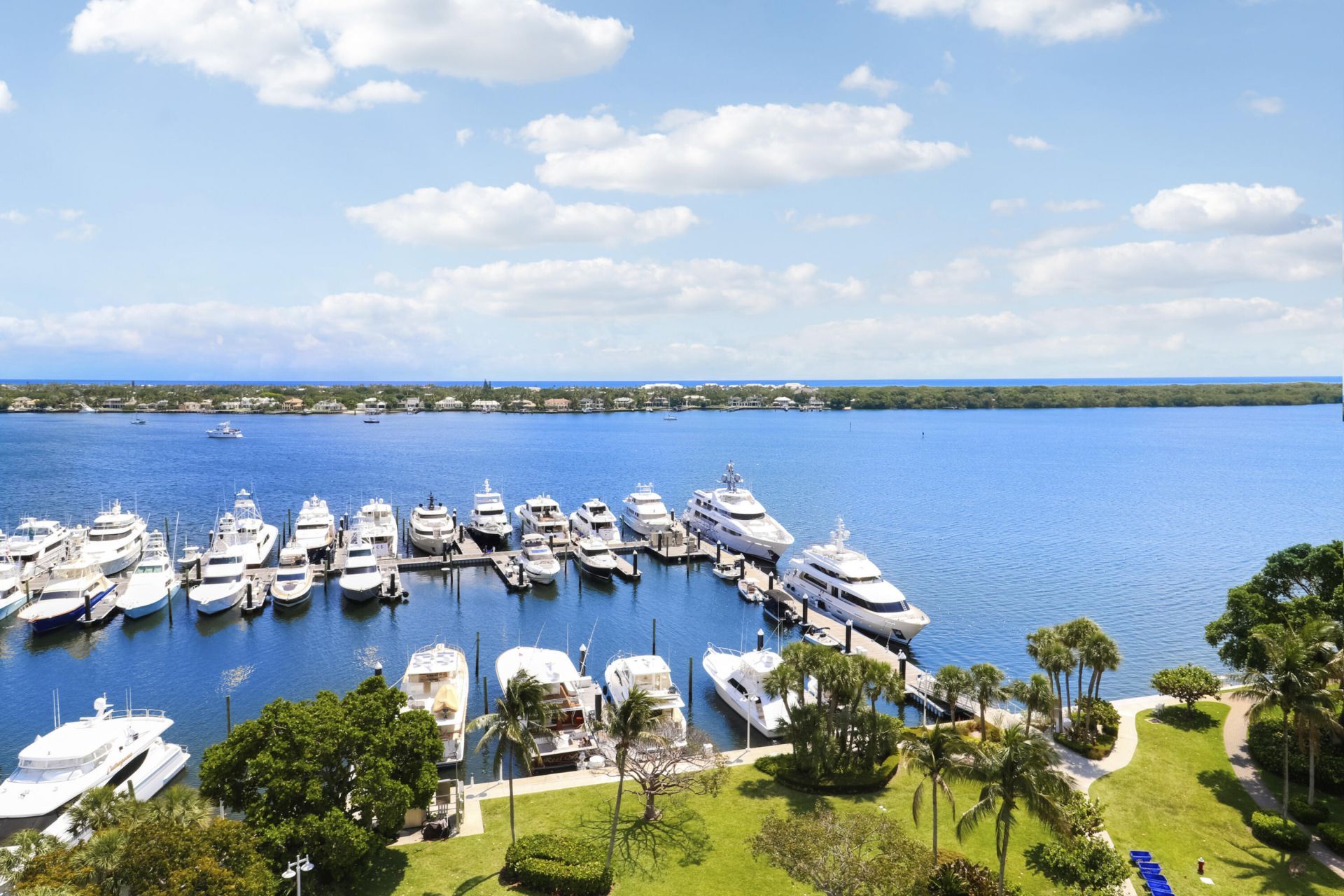 1200 Marine Way, Unit 903, North Palm Beach, FL 33408 Photo