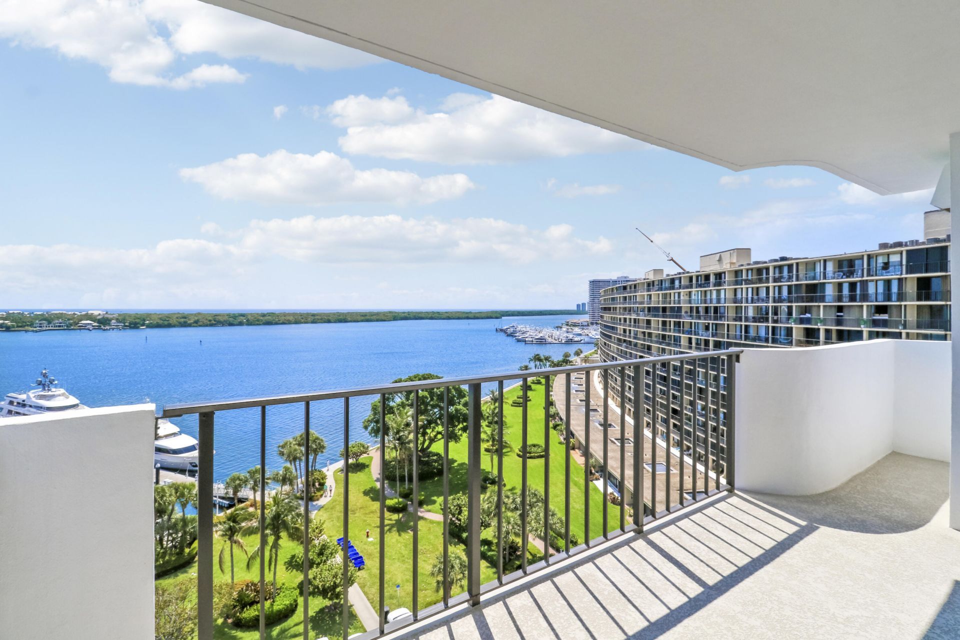 1200 Marine Way, Unit 903, North Palm Beach, FL 33408 Photo