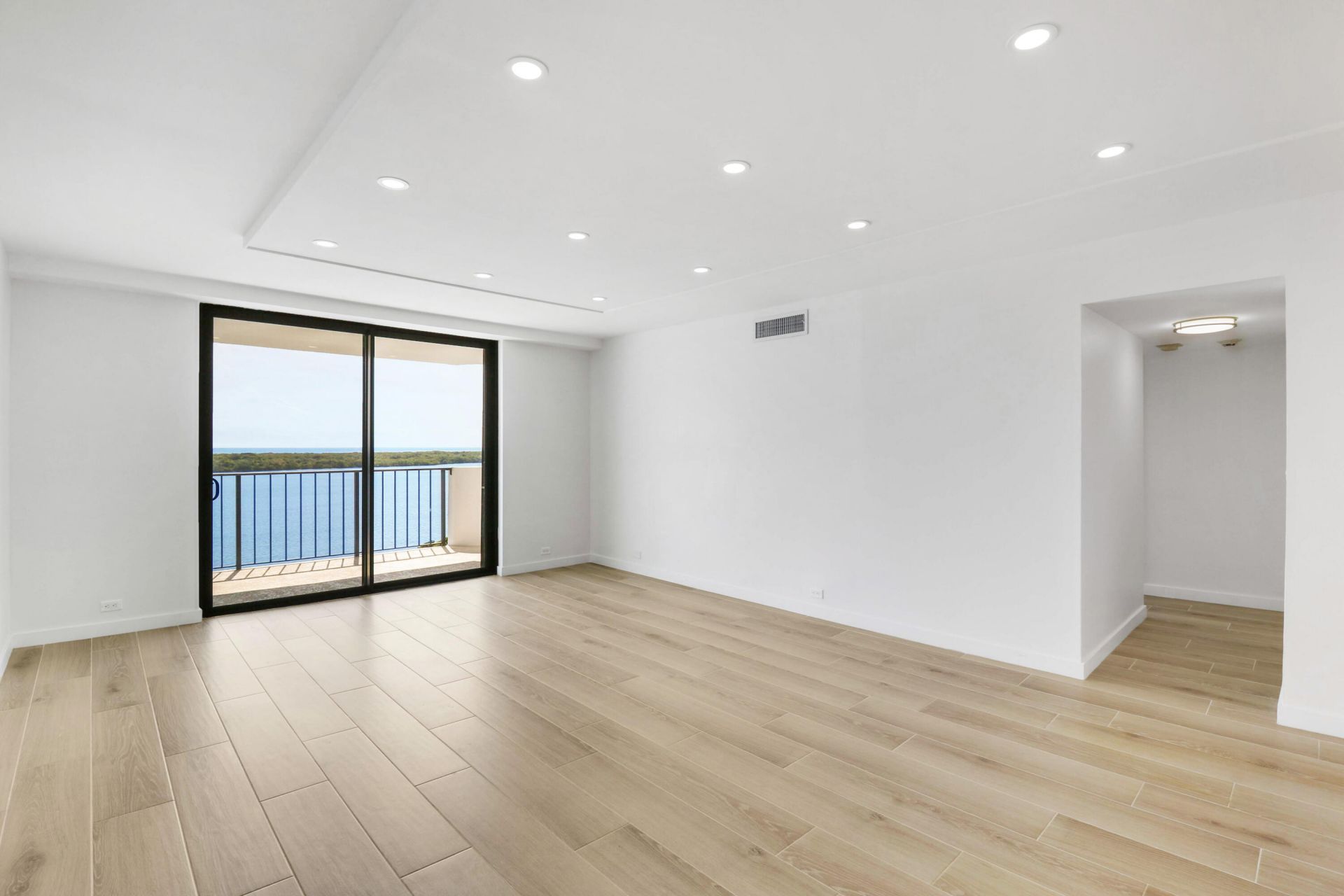 1200 Marine Way, Unit 903, North Palm Beach, FL 33408 Photo