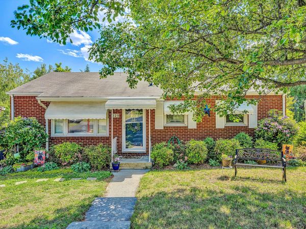 329 Lynn Haven CIR , Vinton, VA 24179
