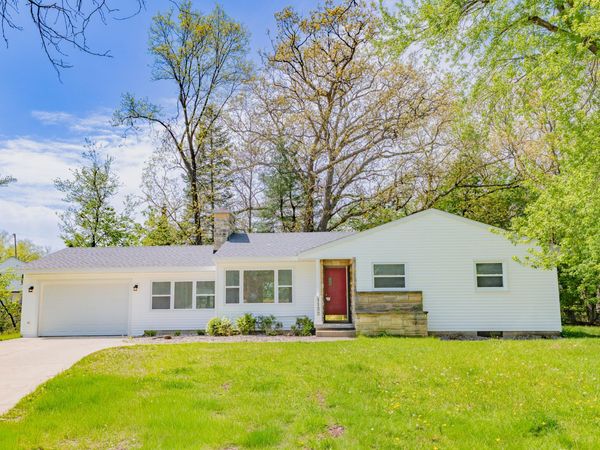 1122 Lynn Avenue, Kalamazoo, MI 49008