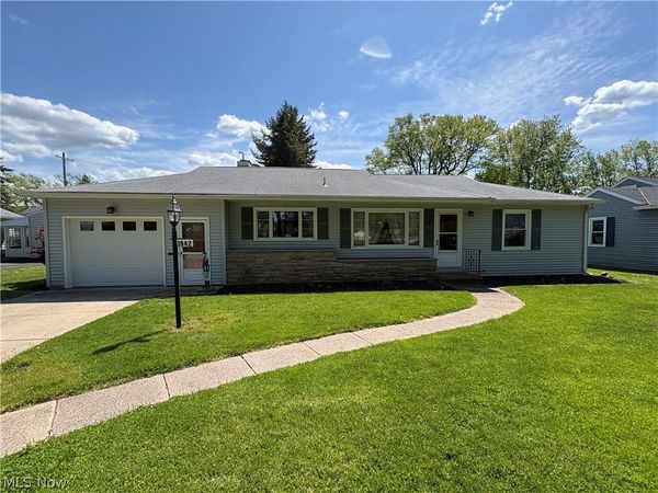 1942 E 41st Street , Ashtabula, OH 44004