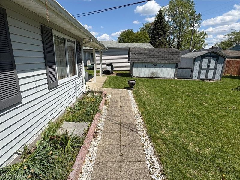 1942 E 41st Street, Ashtabula, OH 44004 Photo 6