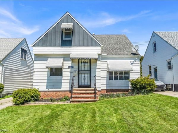 14205 Corridon Avenue , Maple Heights, OH 44137