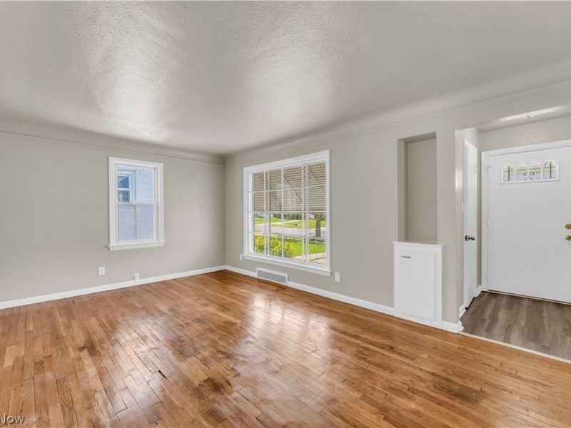 14205 Corridon Avenue , Maple Heights, OH 44137 Photo 3