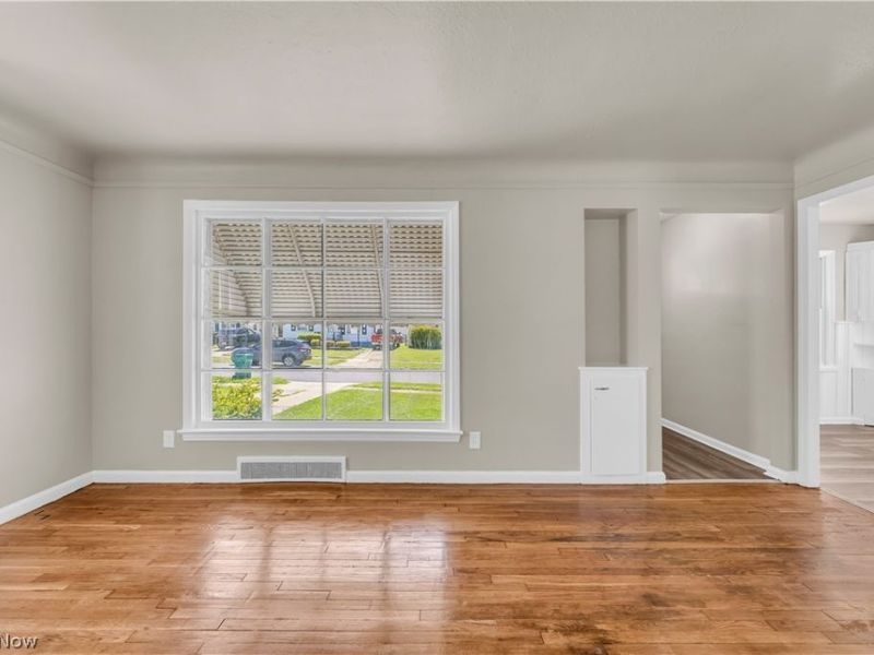 14205 Corridon Avenue , Maple Heights, OH 44137 Photo 4