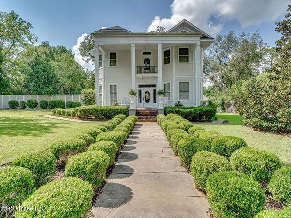 115 Railroad Avenue, Terry, MS 39170