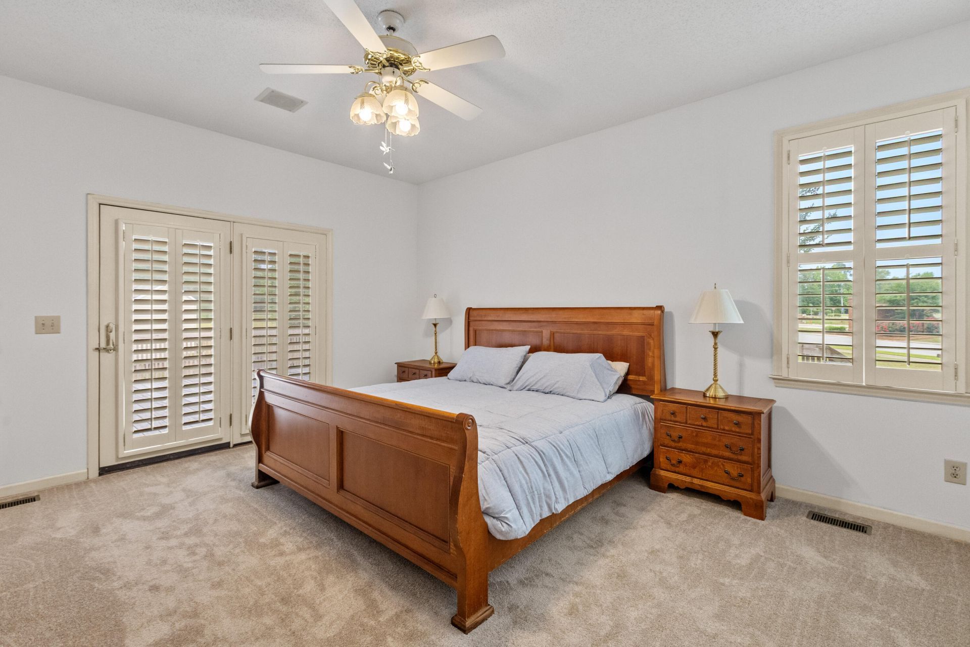 1100 Francis Marion Circle Photo 15