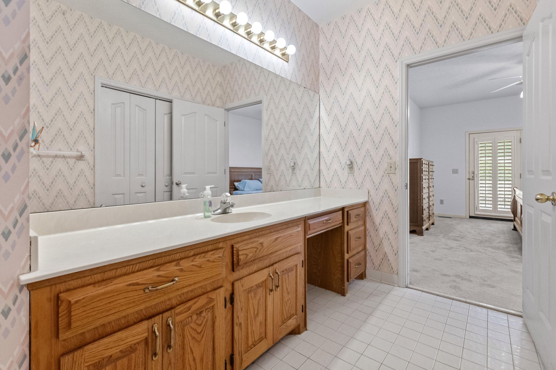 1100 Francis Marion Circle Photo 18