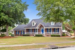 1100 Francis Marion Circle photo 4