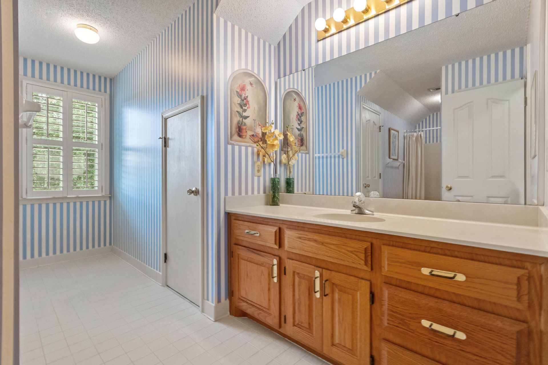 1100 Francis Marion Circle Photo 32