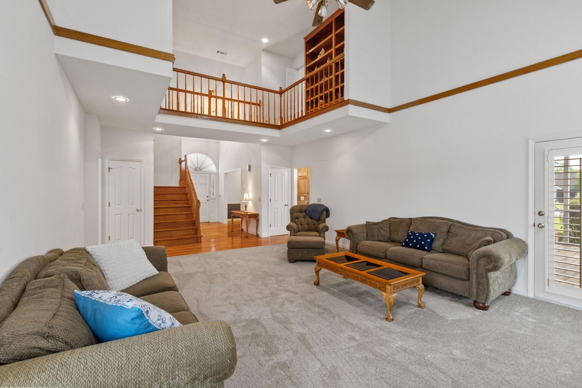 1100 Francis Marion Circle Photo 6
