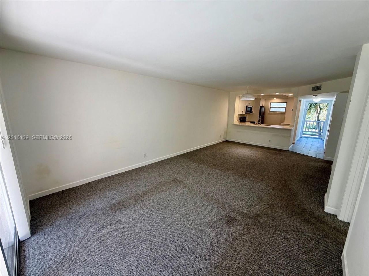 1075 Riverside Dr, Unit 306, Coral Springs, FL 33071 Photo