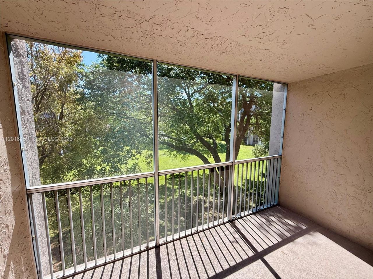 1075 Riverside Dr, Unit 306, Coral Springs, FL 33071 Photo