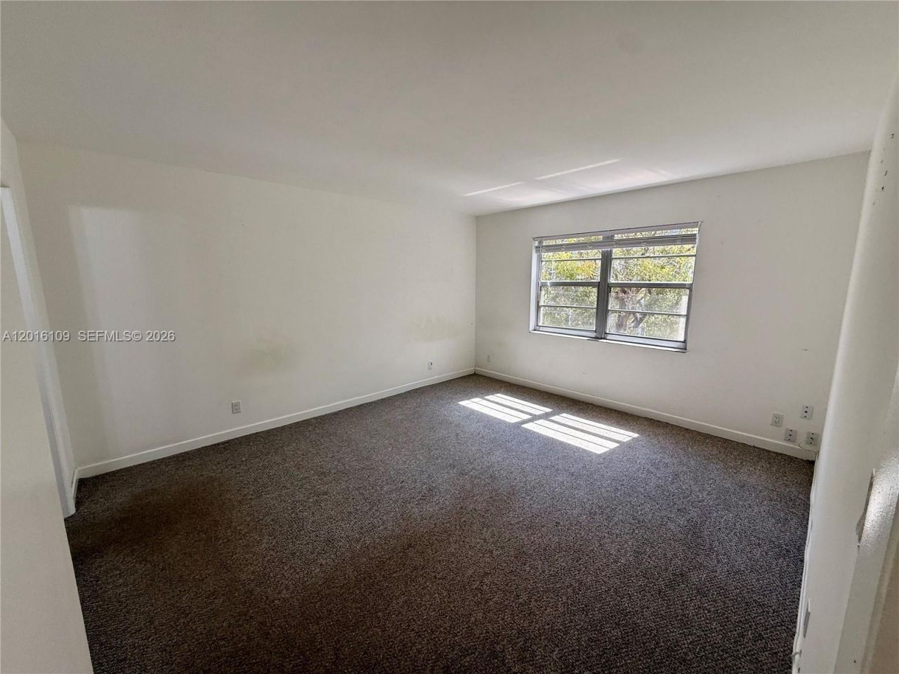 1075 Riverside Dr, Unit 306, Coral Springs, FL 33071 Photo